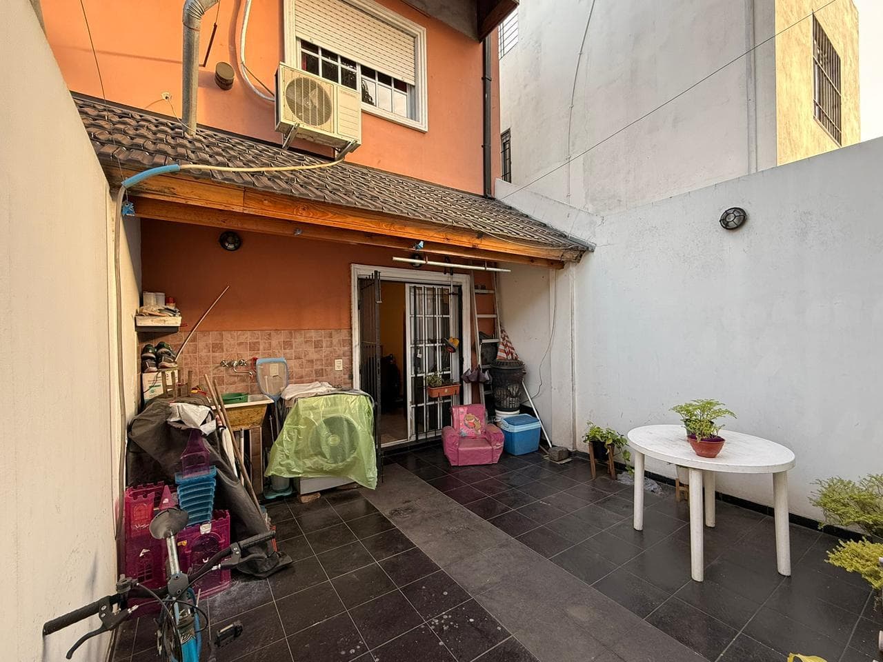 3-ROOM DUPLEX FOR SALE WITH PATIO AND GARAGE IN CIUDADELA