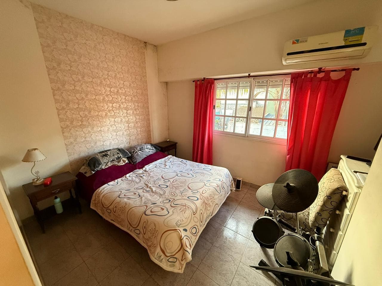 3-ROOM DUPLEX FOR SALE WITH PATIO AND GARAGE IN CIUDADELA