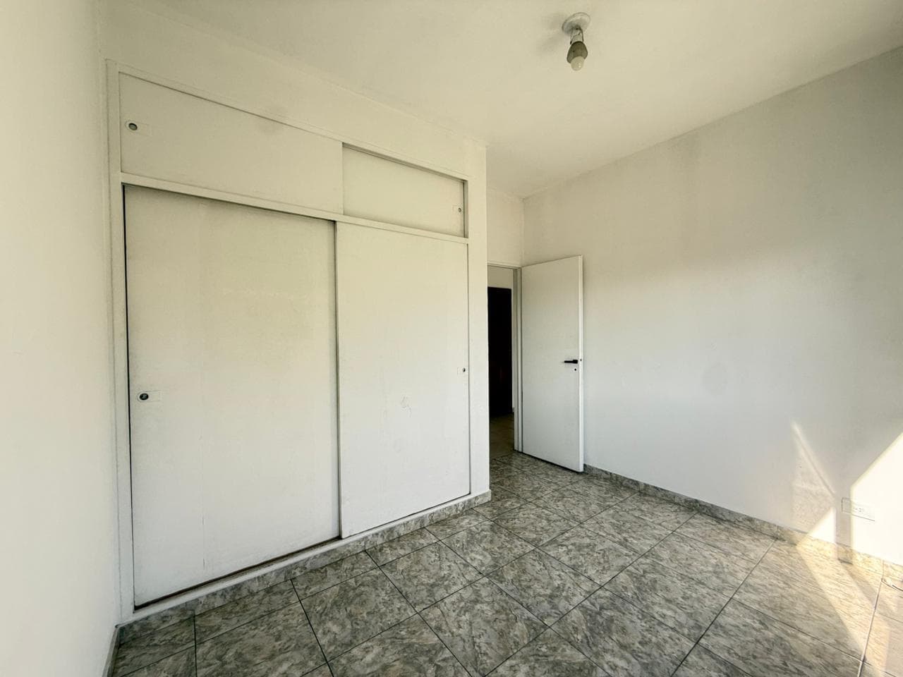 MODERN 2-ROOM APARTMENT FOR SALE IN RAMOS MEJÍA