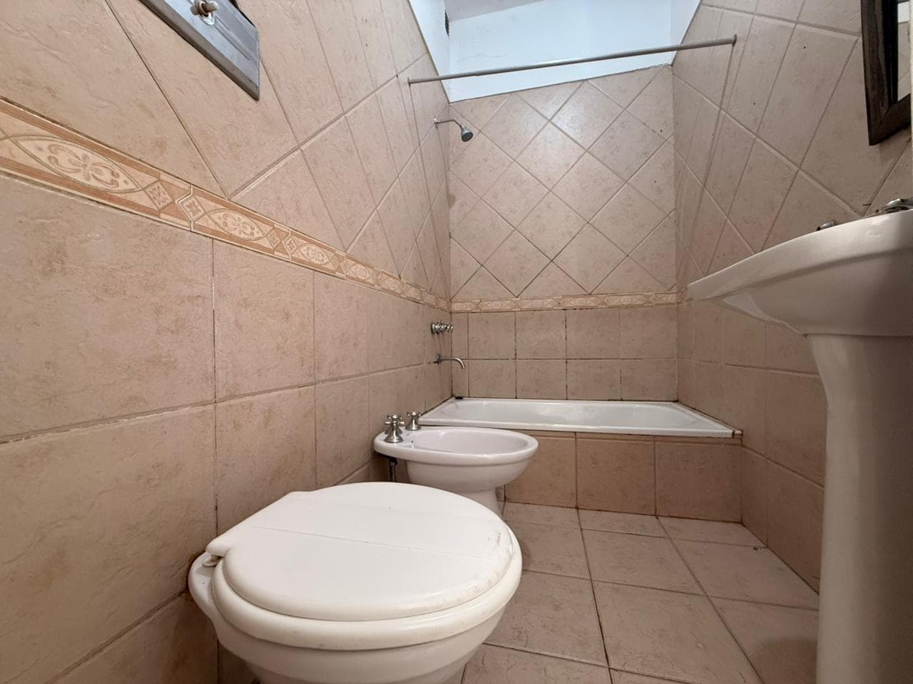 MODERN 2-ROOM APARTMENT FOR SALE IN RAMOS MEJÍA