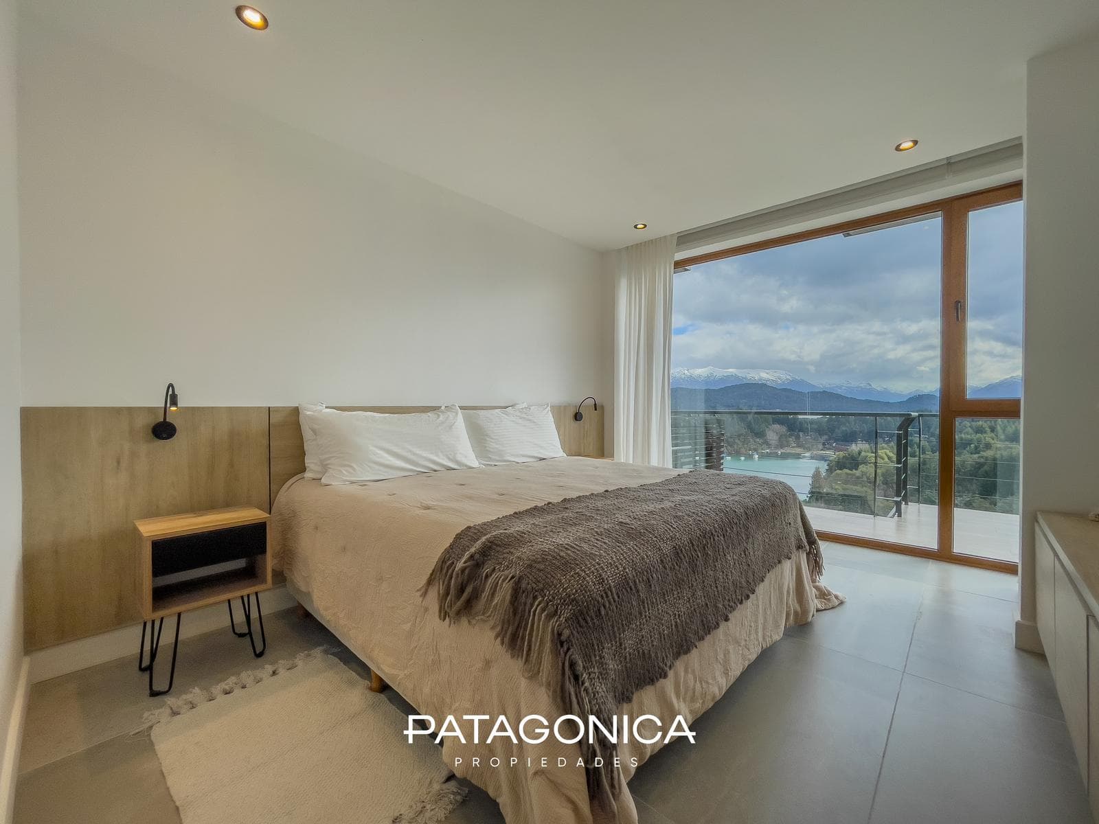 APARTMENT FOR SALE, lake view, in Villa La Angostura