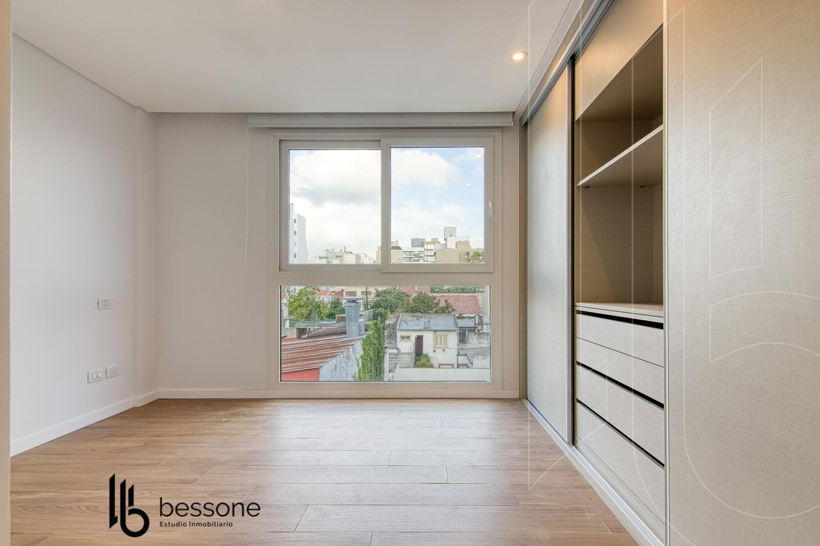 Apartment in Chauvin