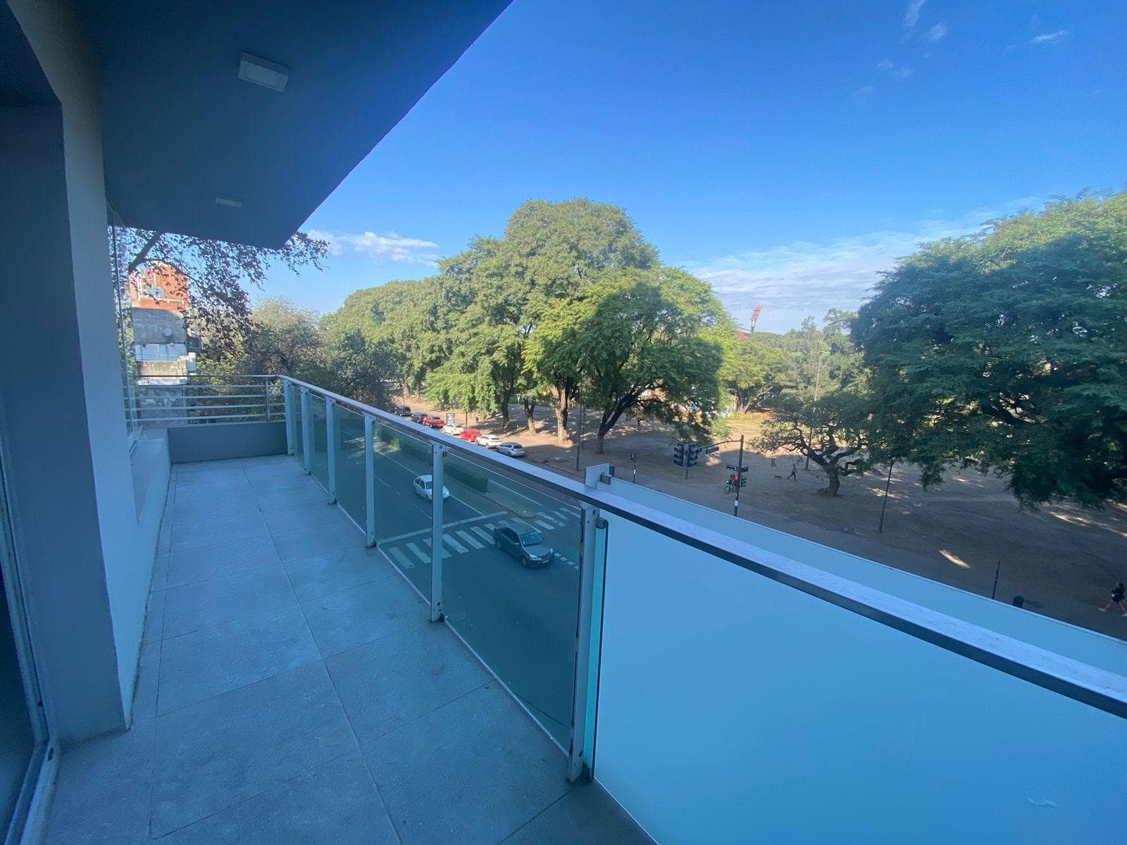 SHORT-TERM RENTAL - 1-Bedroom Apartment with a View of the Park on Av. Pellegrini