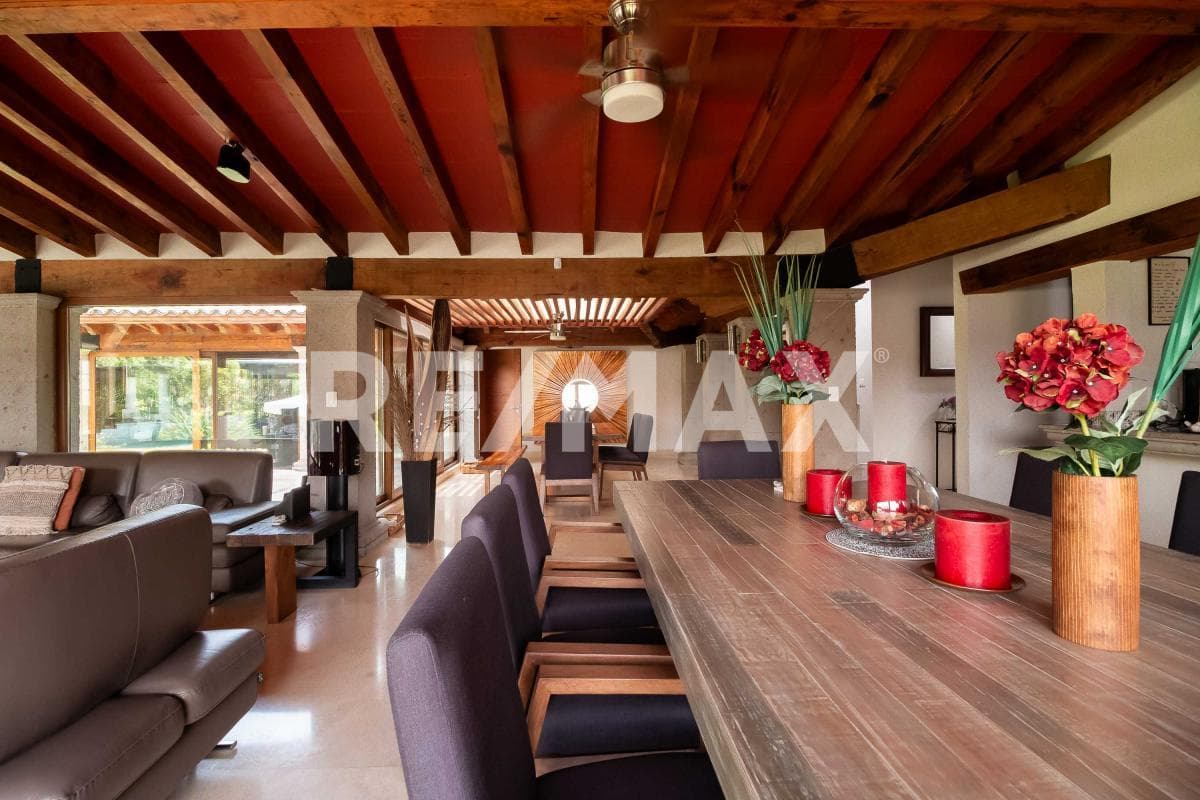 House for Sale in Lomas de Cocoyoc, Near the Golf Course
