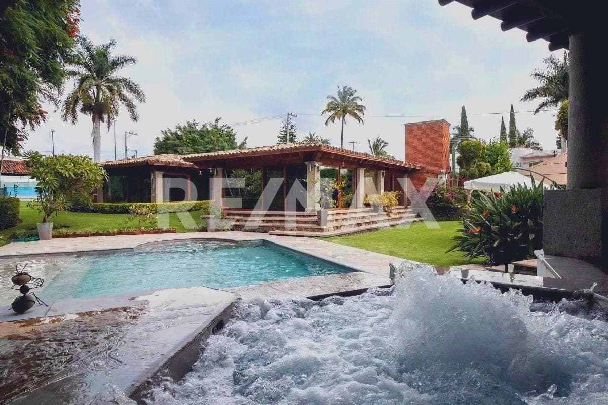 House for Sale in Lomas de Cocoyoc, Near the Golf Course