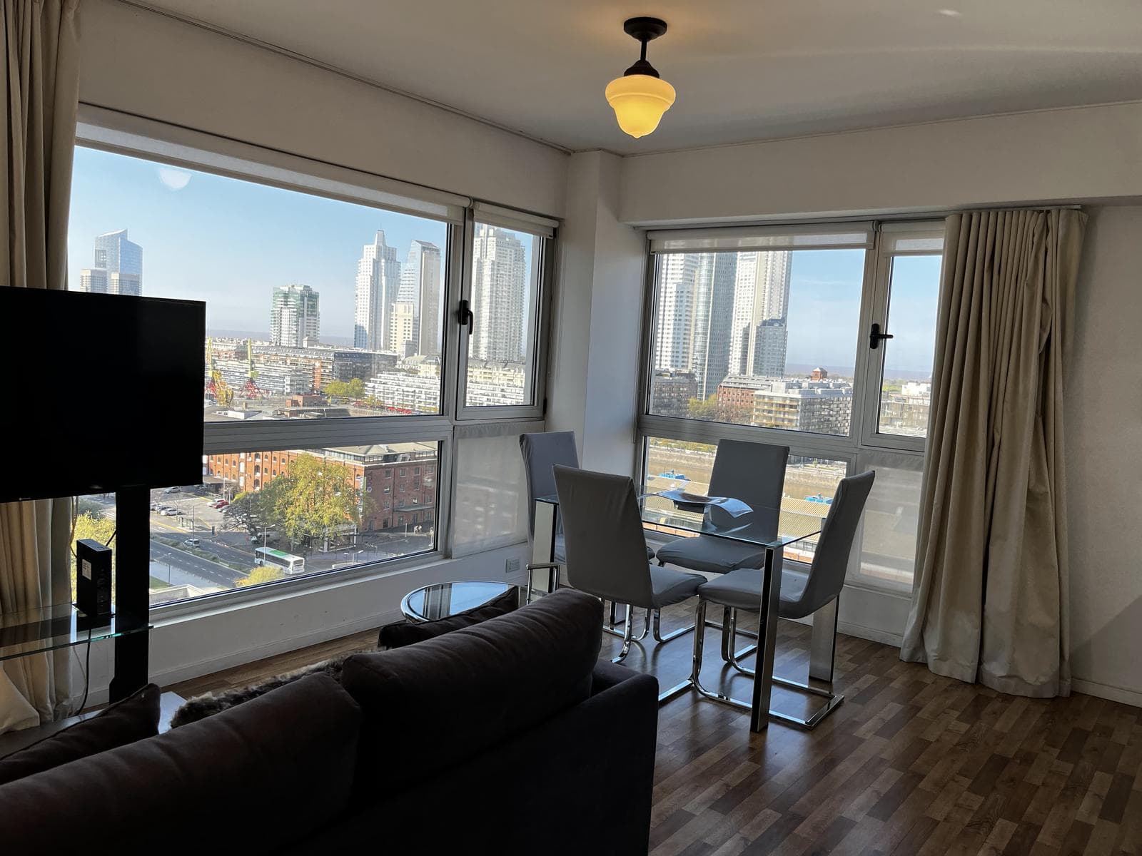Studio apartment for rent in Quartier Madero with a parking space!!! Amenities!!