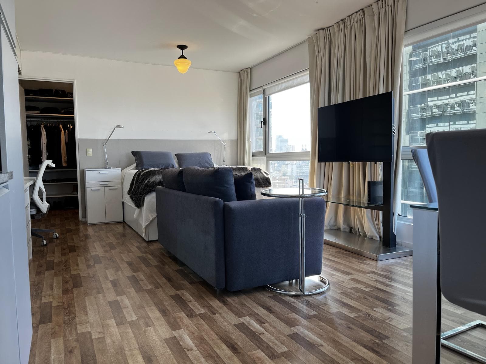 Studio apartment for rent in Quartier Madero with a parking space!!! Amenities!!