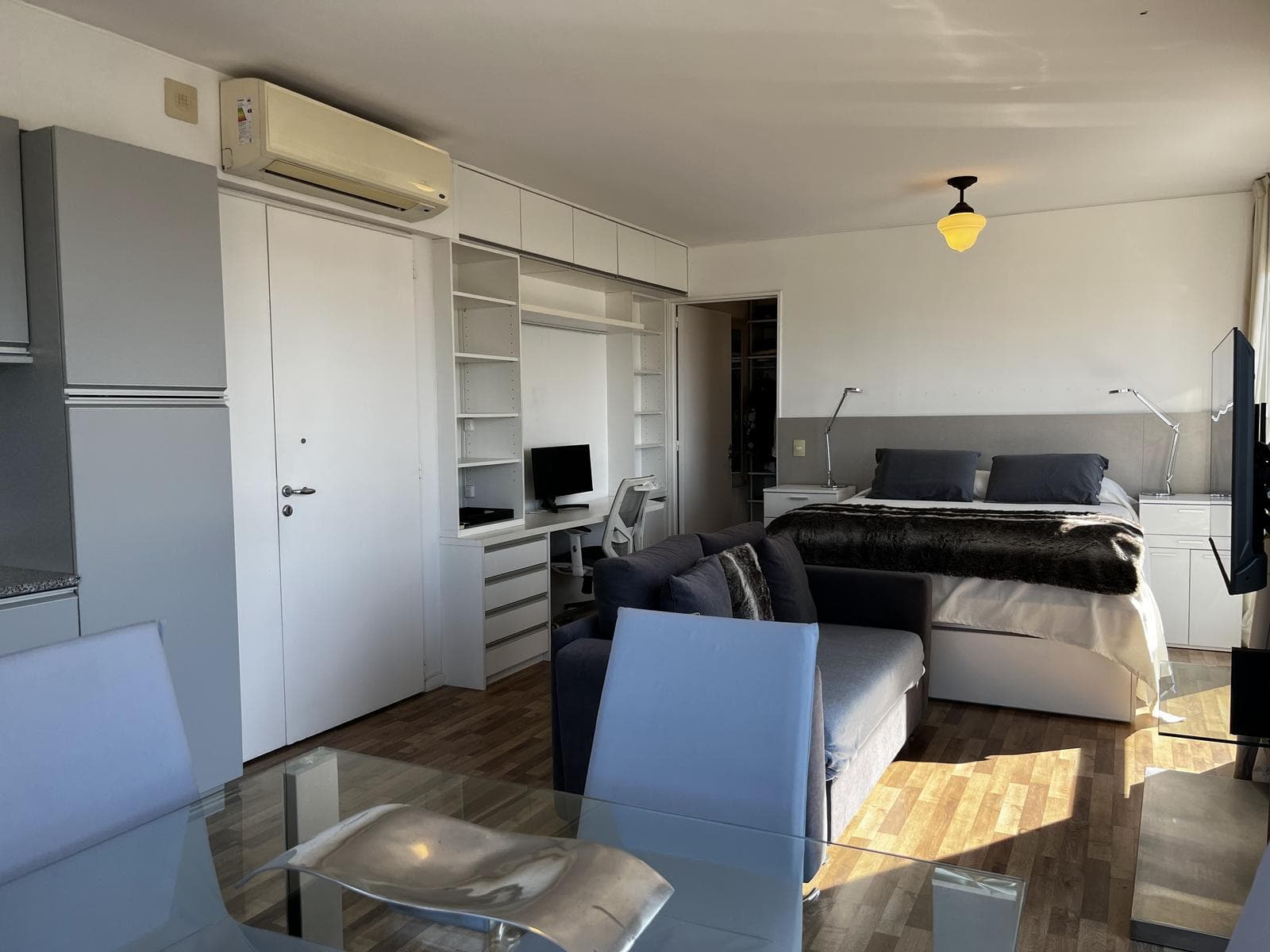 Studio apartment for rent in Quartier Madero with a parking space!!! Amenities!!