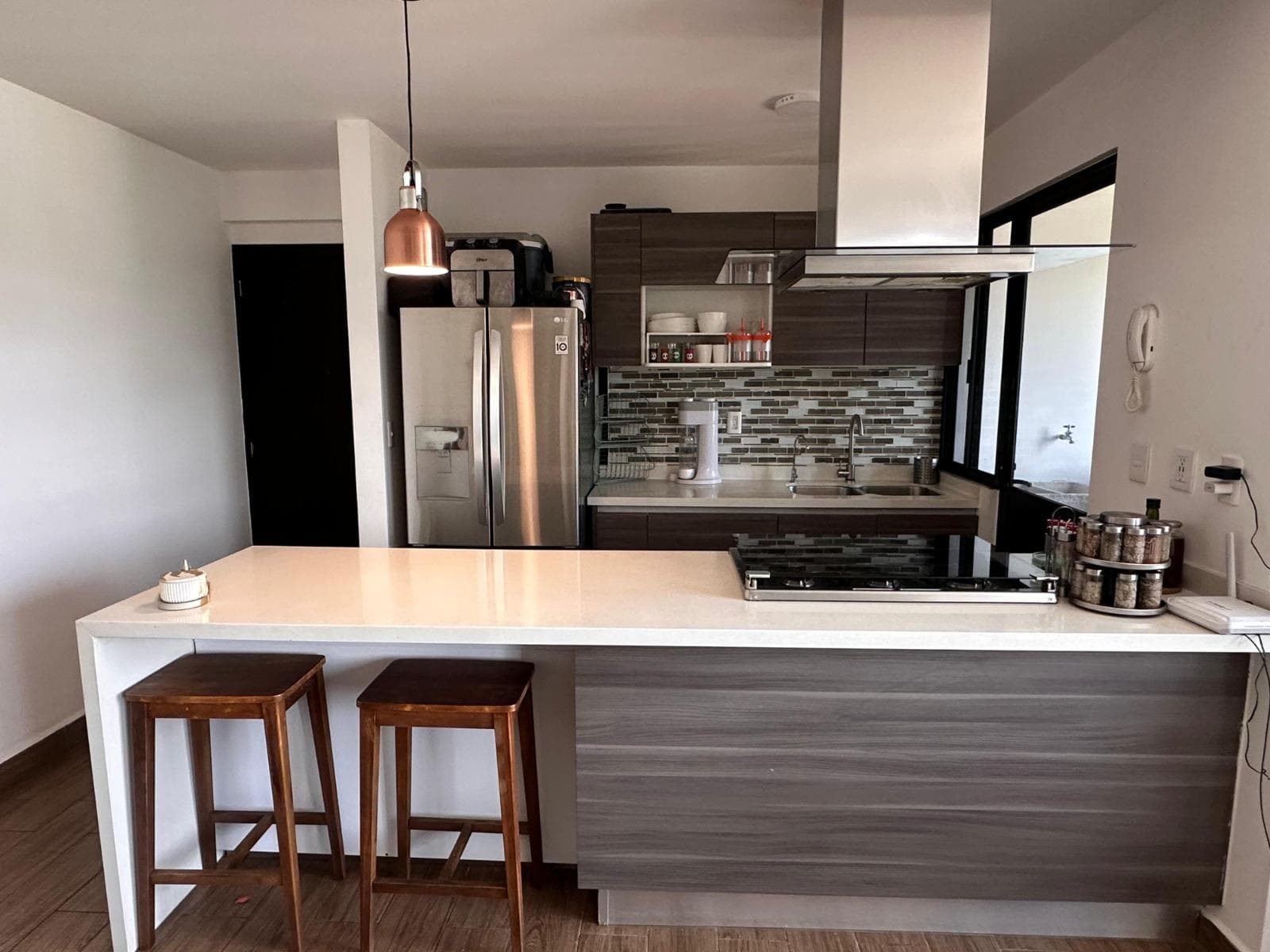 Apartment for Sale in the Toreo Residential Complex on Ingenieros Militares Avenue