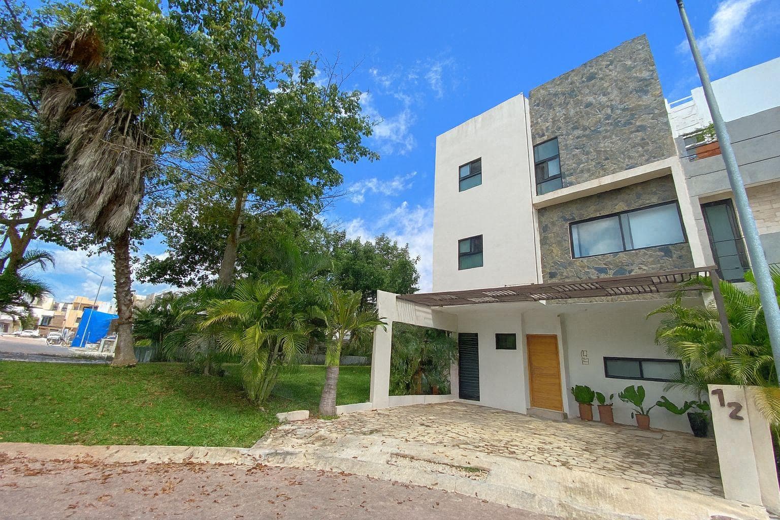 ARBOLADA House