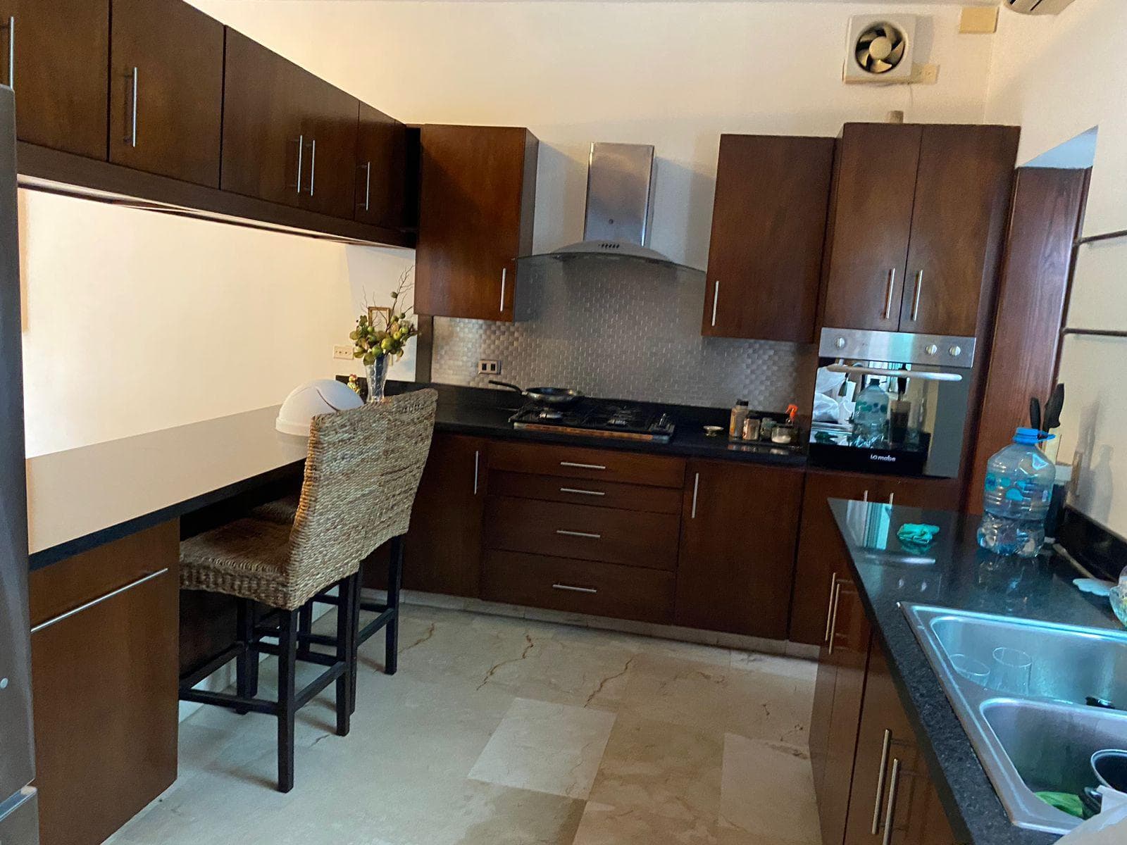 HOUSE FOR RENT IN YERBANIZ ON THE NATIONAL HIGHWAY