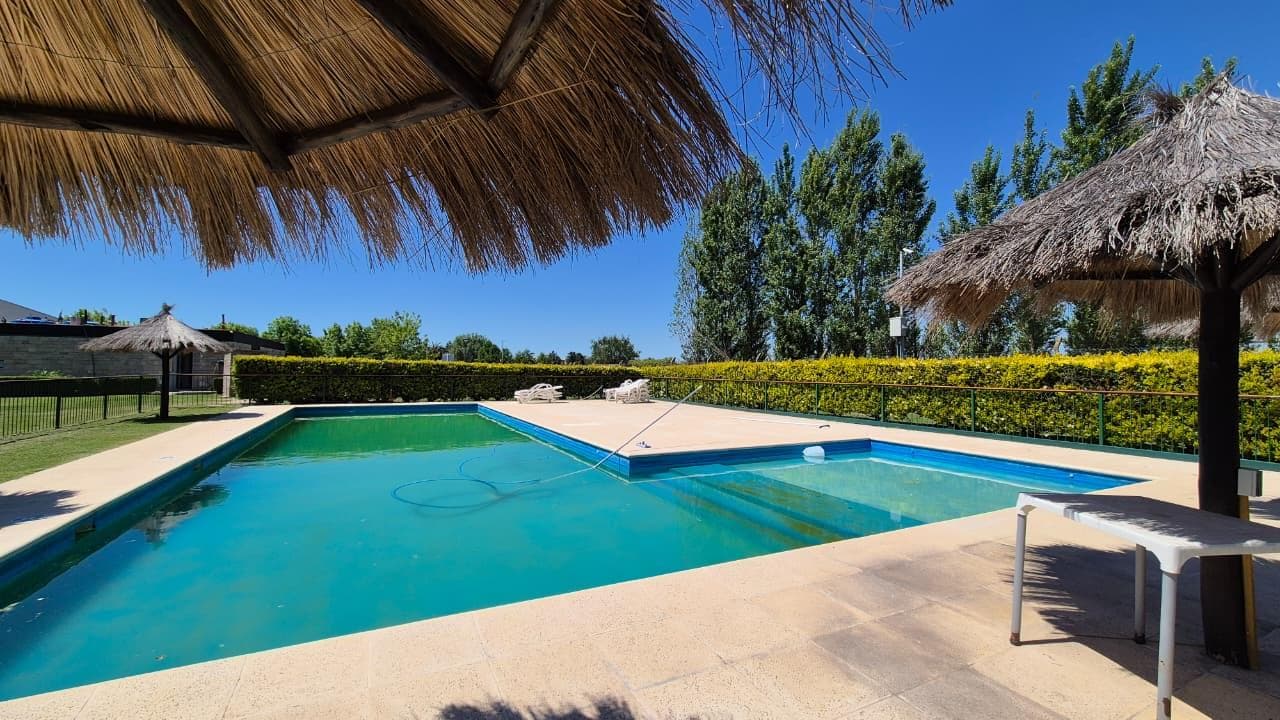 Brand-new 5-bedroom house in El Canton Golf