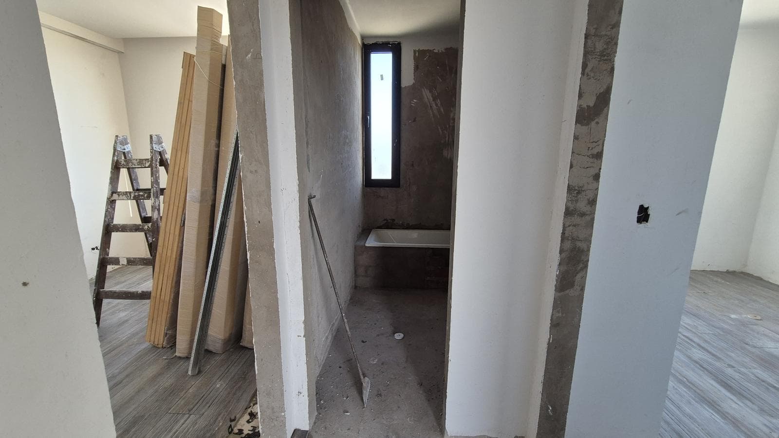Brand-new 5-bedroom house in El Canton Golf
