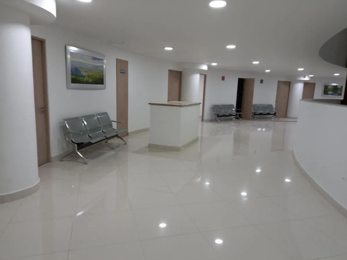 OFFICE SPACE FOR RENT IN THE MOSCATI BUILDING, JURIQUILLA, QRO.