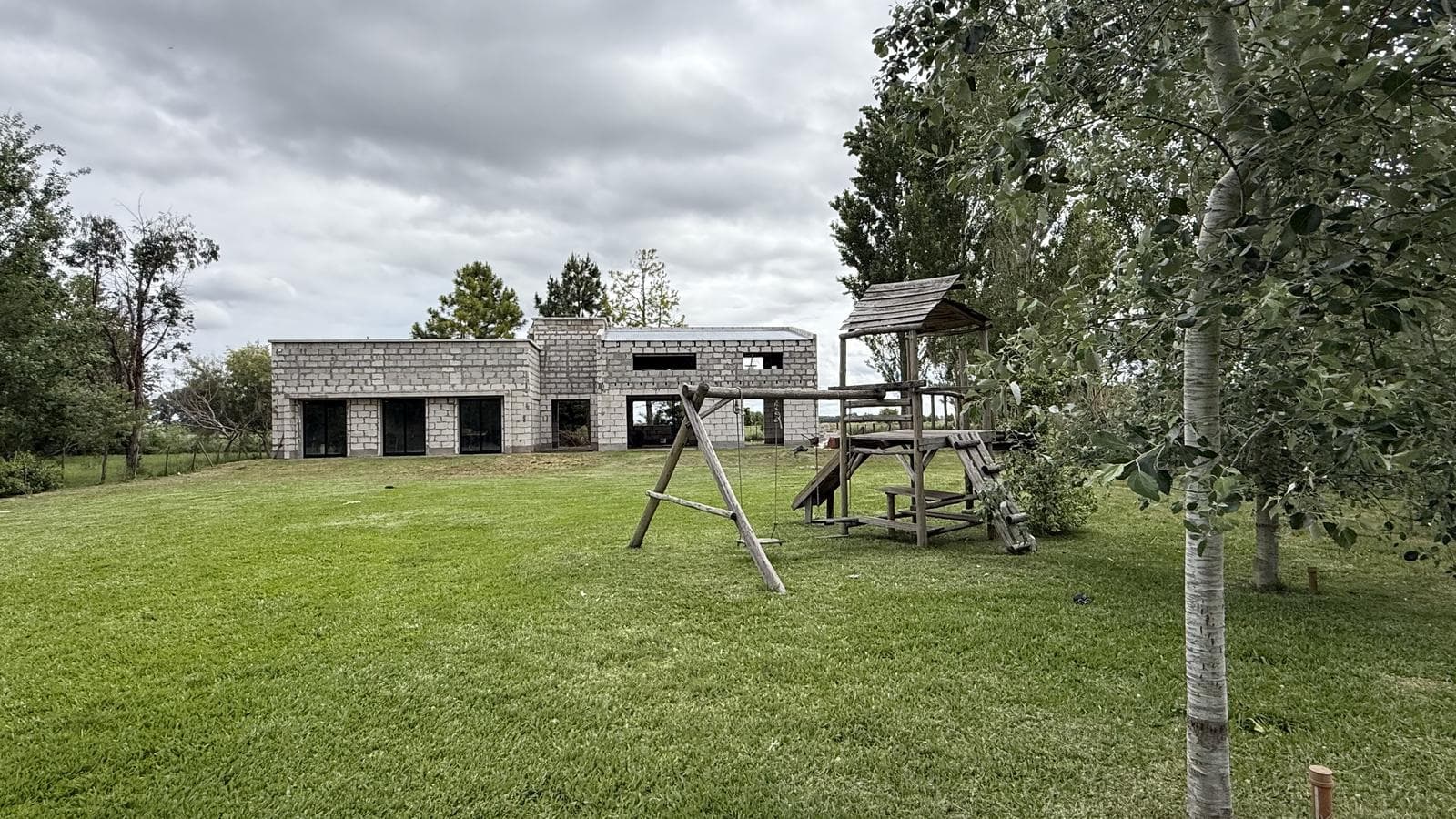 House in Roque Perez