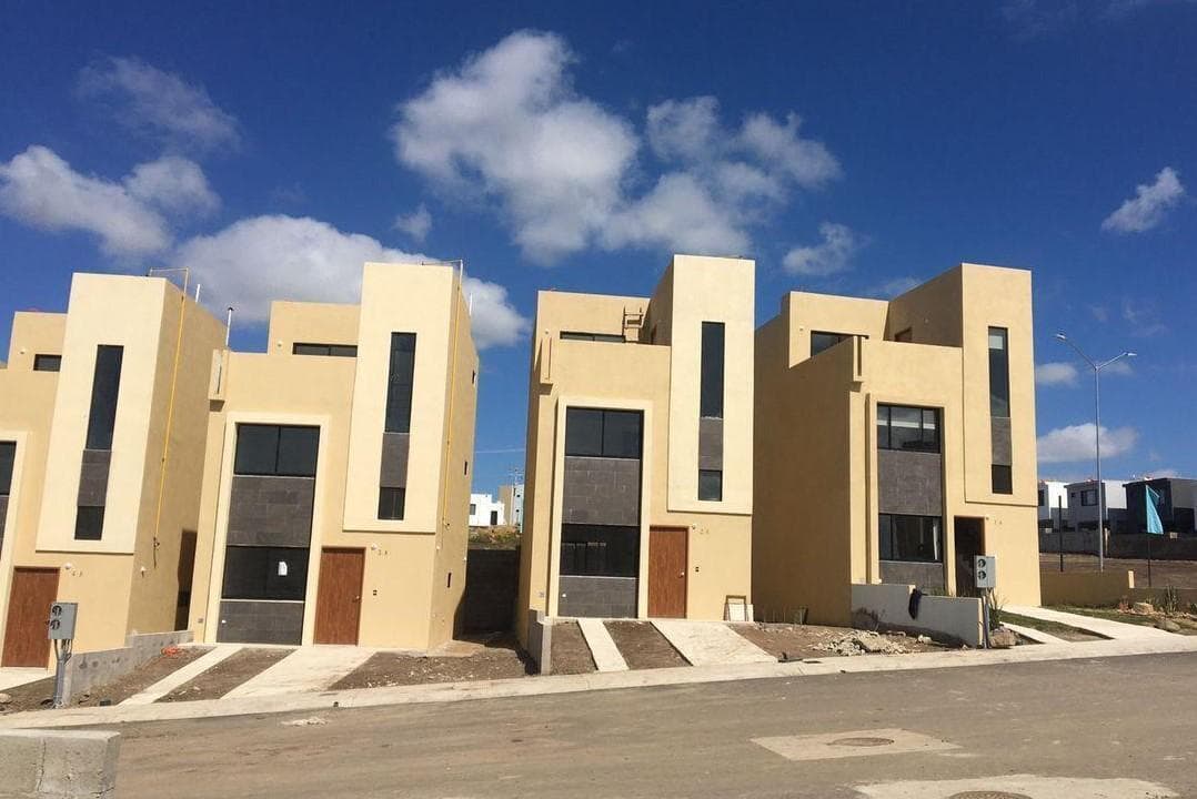 HOMES FOR SALE IN PLAYAS DE ROSARITO, SOME WITH OCEAN VIEWS