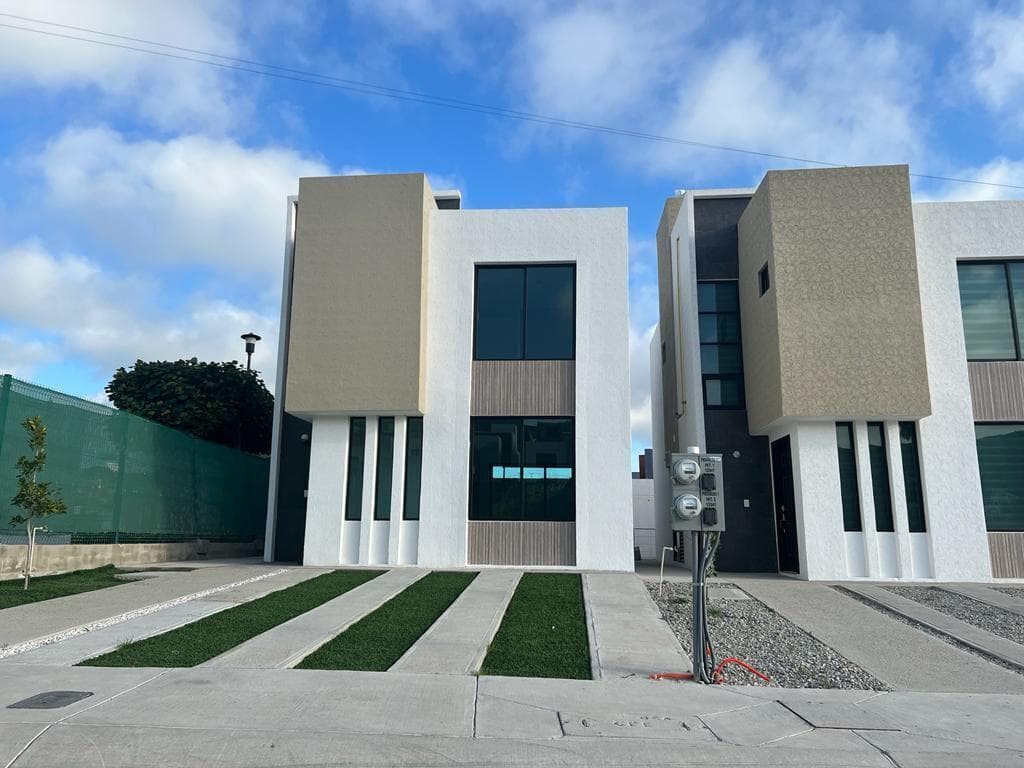 HOUSE FOR SALE IN BONANZA RESIDENTIAL, TIJUANA TO ROSARITO HIGHWAY