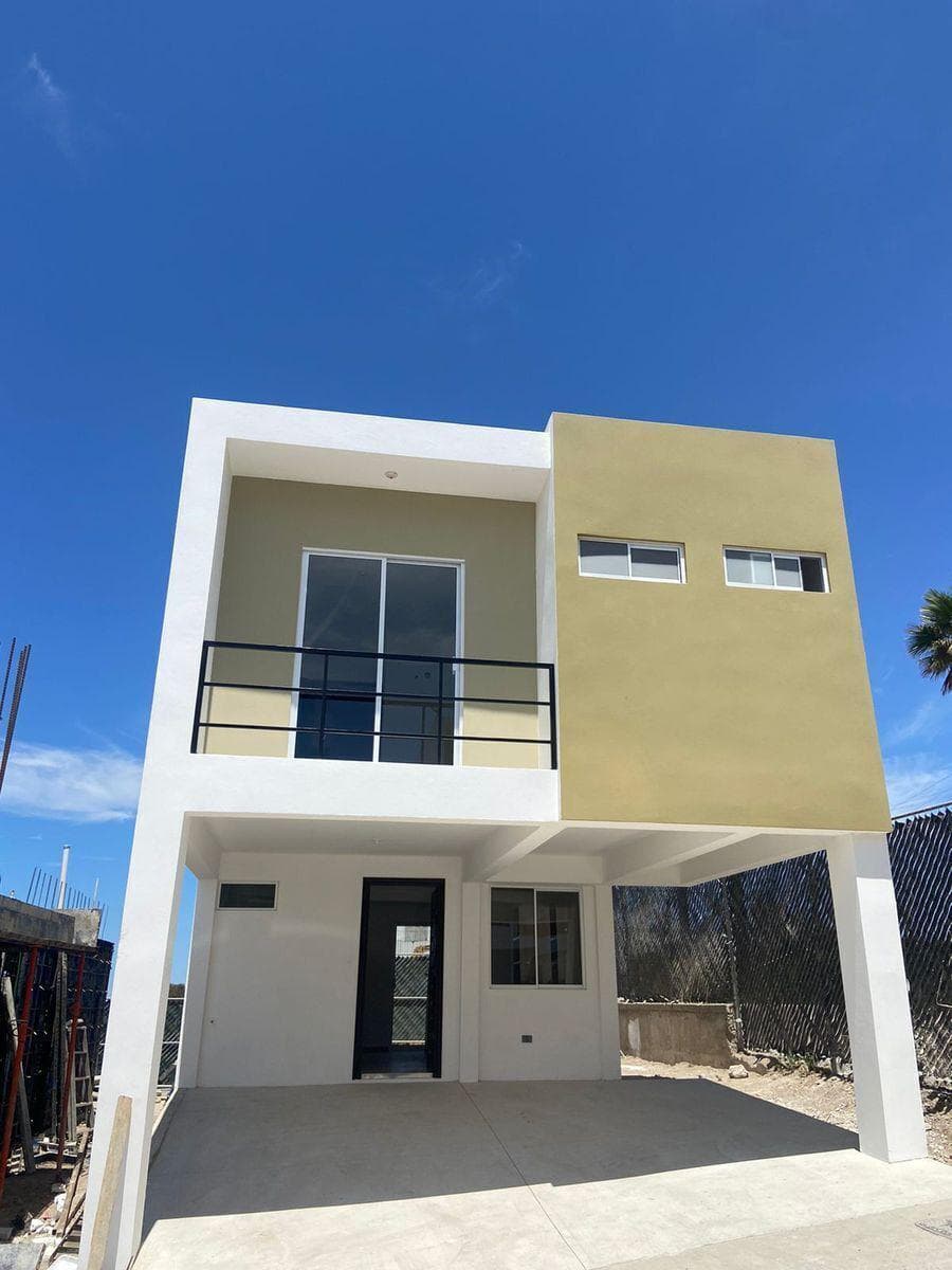HOMES FOR SALE IN PANAMERICANO NEAR THE PERIFERICO AND COLINAS DE CALIFORNIA IN TIJUANA