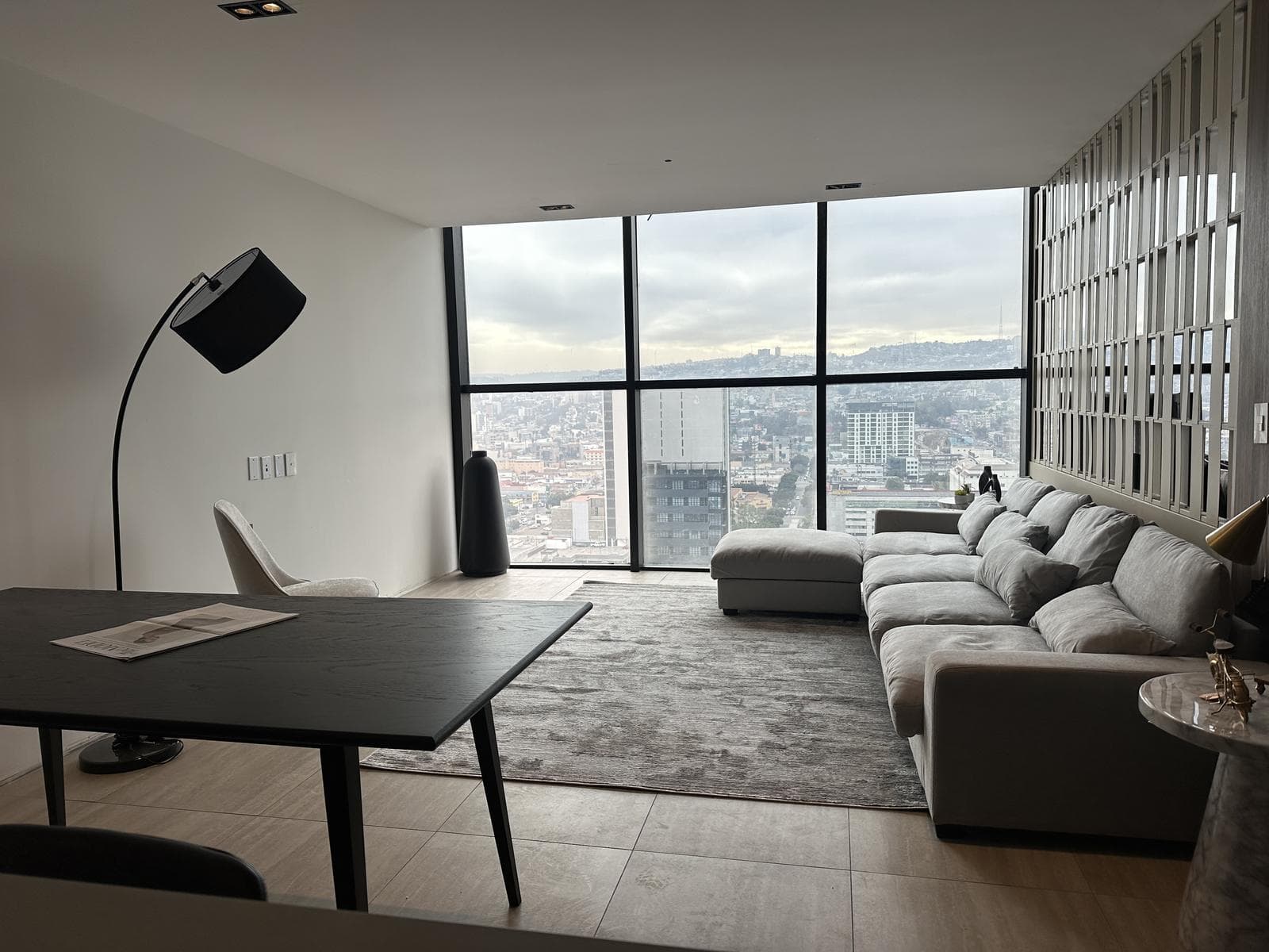 Pre-sale Apartments on Av. Revolución, Just 5 Minutes from the San Ysidro Line