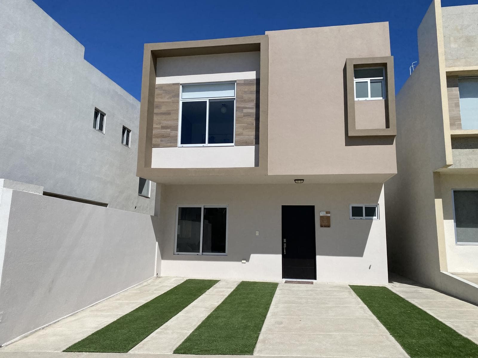 HOUSE FOR SALE IN TOSSA, SANTA FE, VALPARAISO, VERONA, TIJUANA