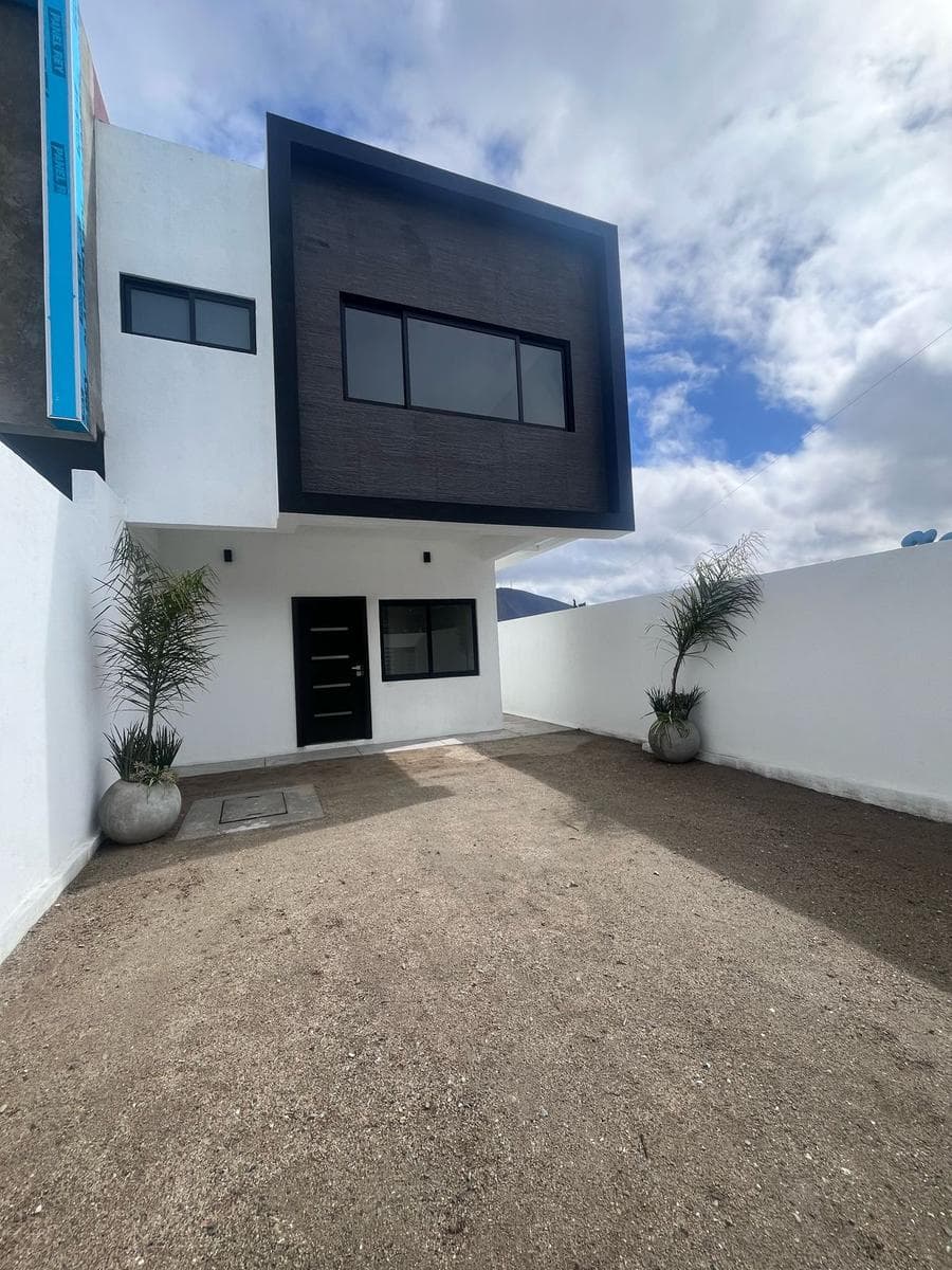 House for SALE IN PINOS, PINO REAL RESIDENTIAL COMPLEX