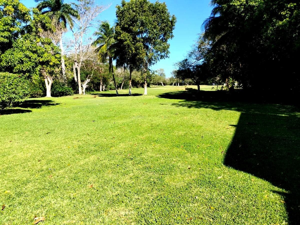 Single-Story Residence Across from the Golf Course at La Ceiba Golf Club