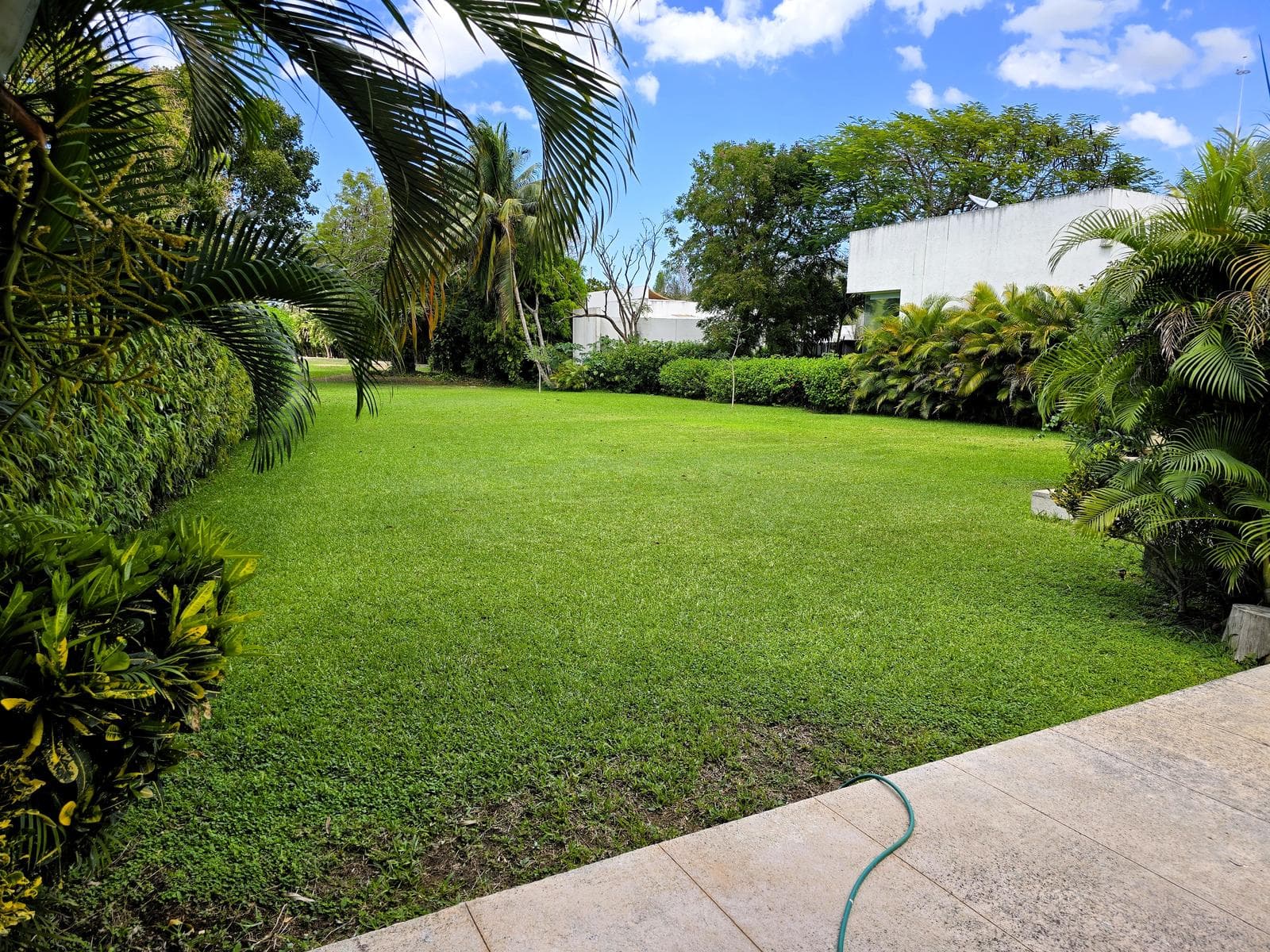 Single-Story Residence Across from the Golf Course at La Ceiba Golf Club
