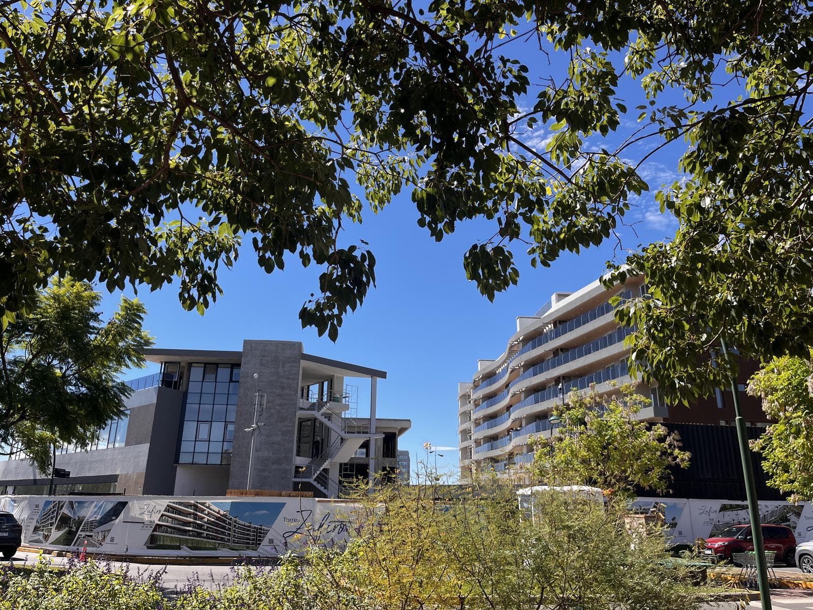 FINANCING: 2-bedroom apartment for sale with terrace and assigned parking space - Nordelta Centro, Zafiro