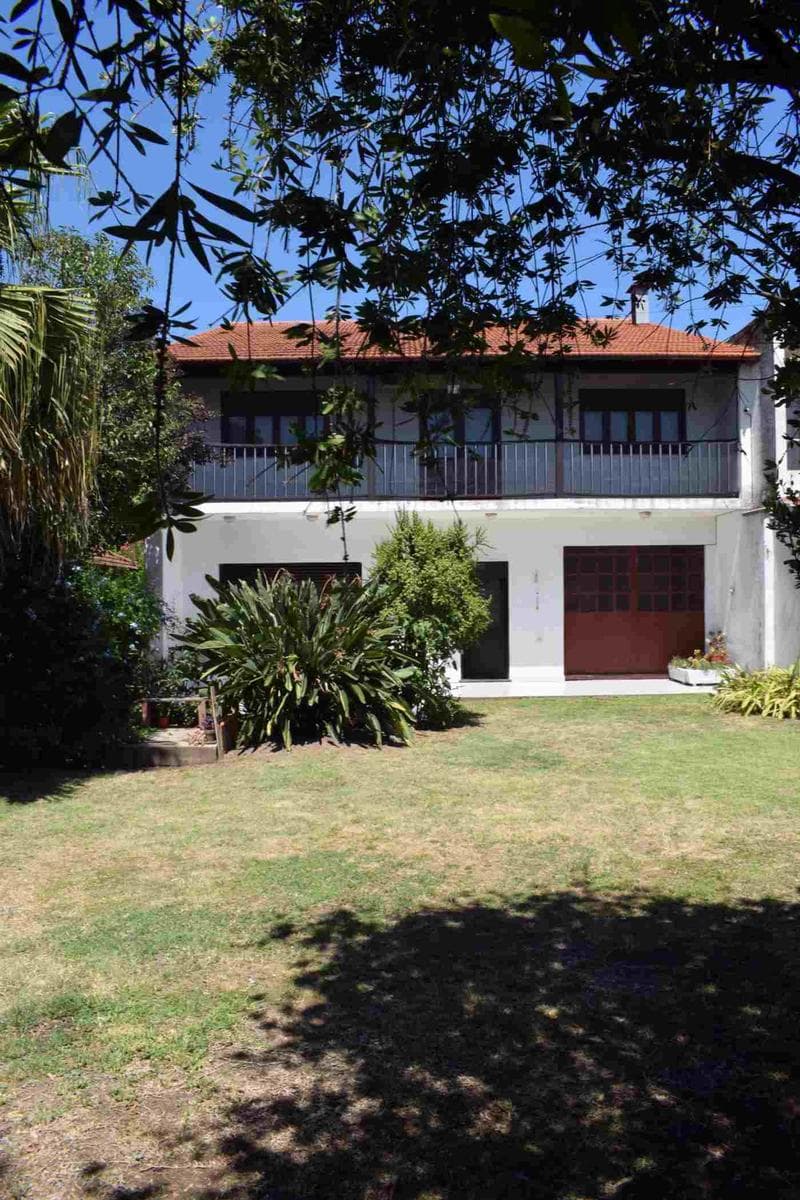 4-Room House for Sale with Garden in Quilmes