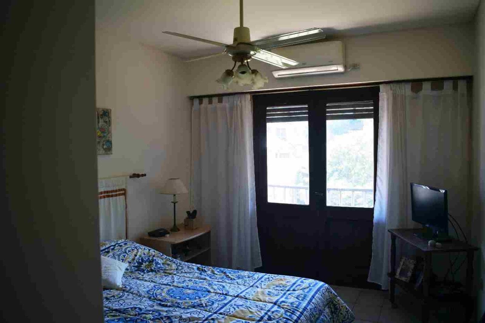 4-Room House for Sale with Garden in Quilmes