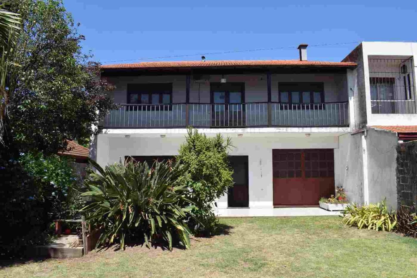 4-Room House for Sale with Garden in Quilmes