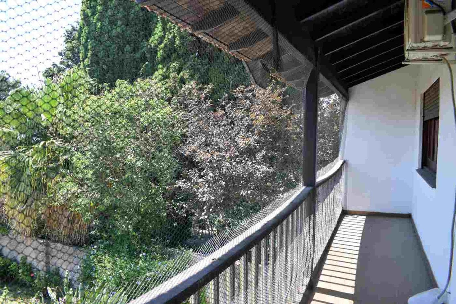 4-Room House for Sale with Garden in Quilmes