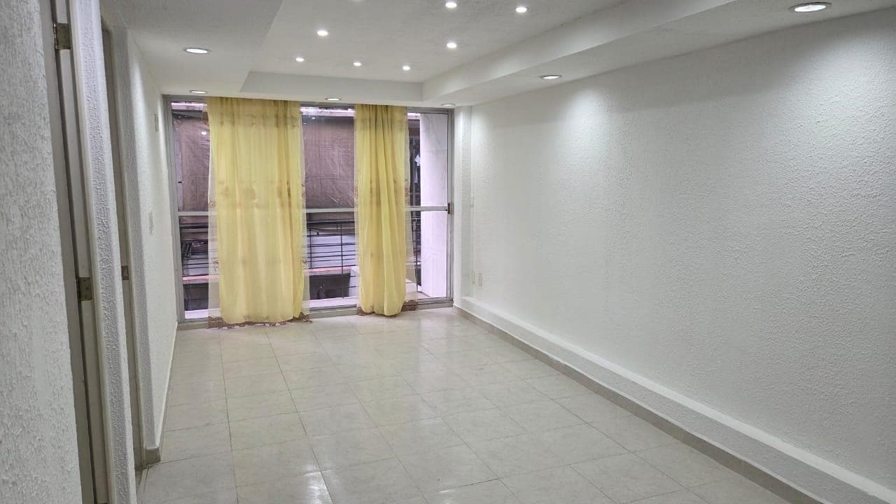 Apartment for Sale on Av. Unión Agrícola, Pantitlán, Iztacalco