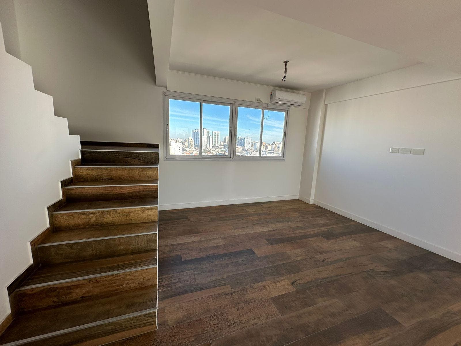 4-ROOM DUPLEX APARTMENT FOR SALE WITH BALCONY, TERRACE, AND BARBECUE