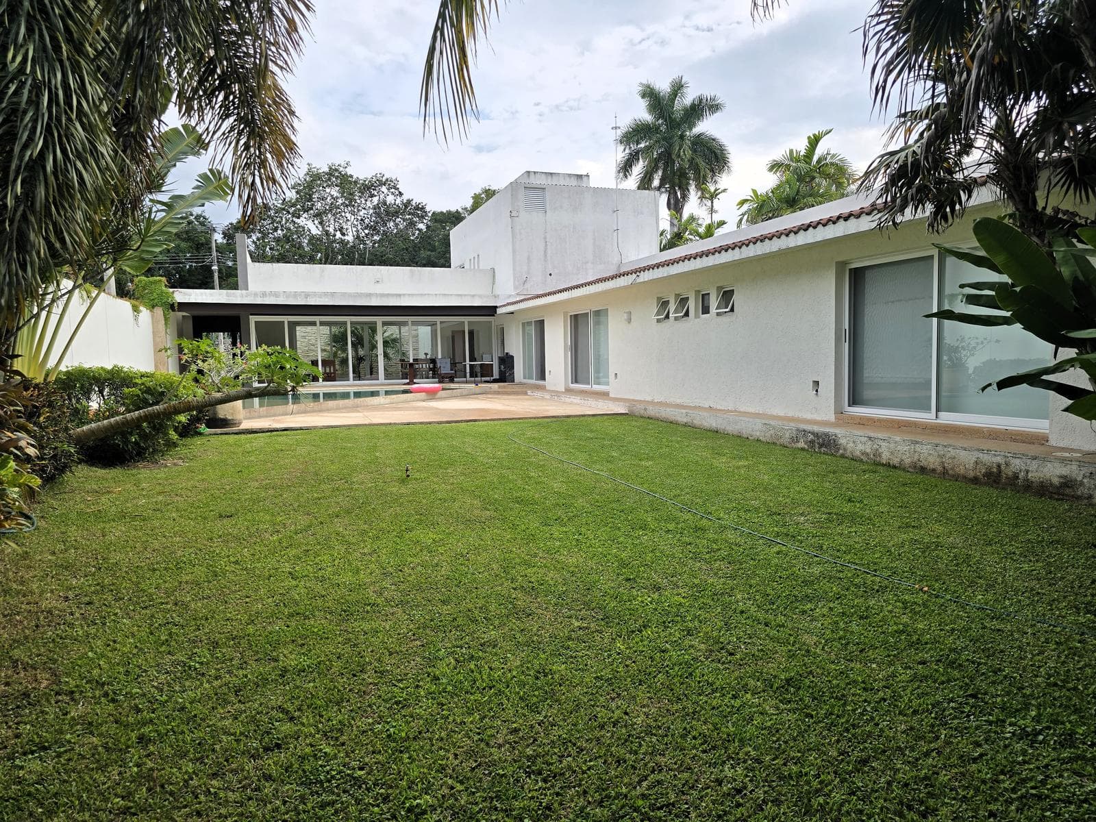 Single-Story Residence at La Ceiba Golf Club