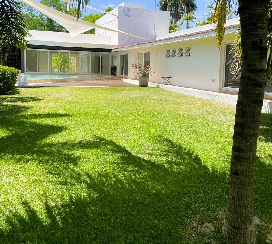 Single-Story Residence at La Ceiba Golf Club