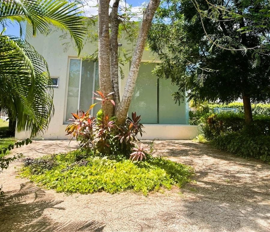 Single-Story Residence at La Ceiba Golf Club