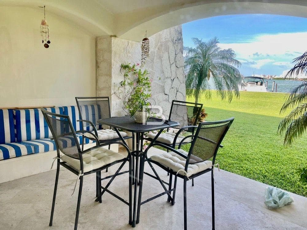 House for Rent in Isla Dorada