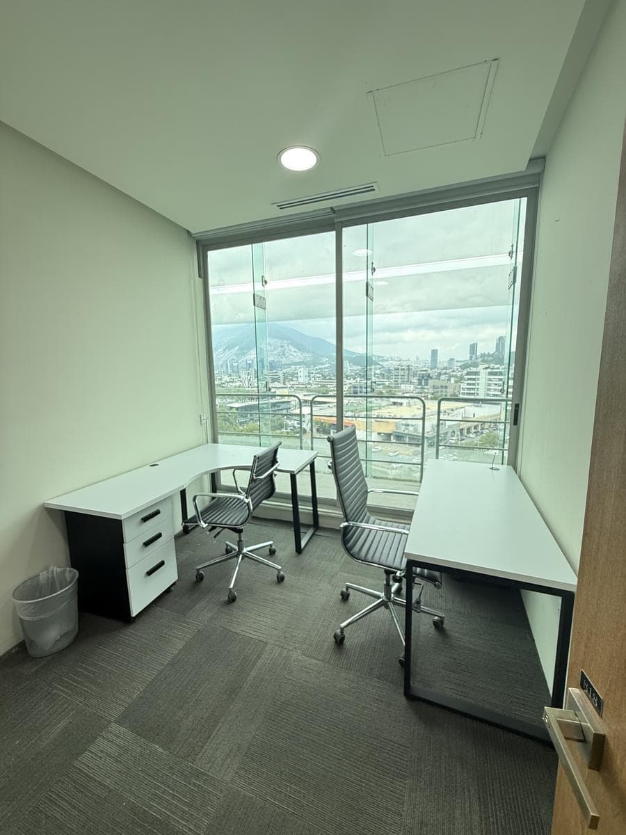 ALL-INCLUSIVE OFFICE FOR RENT