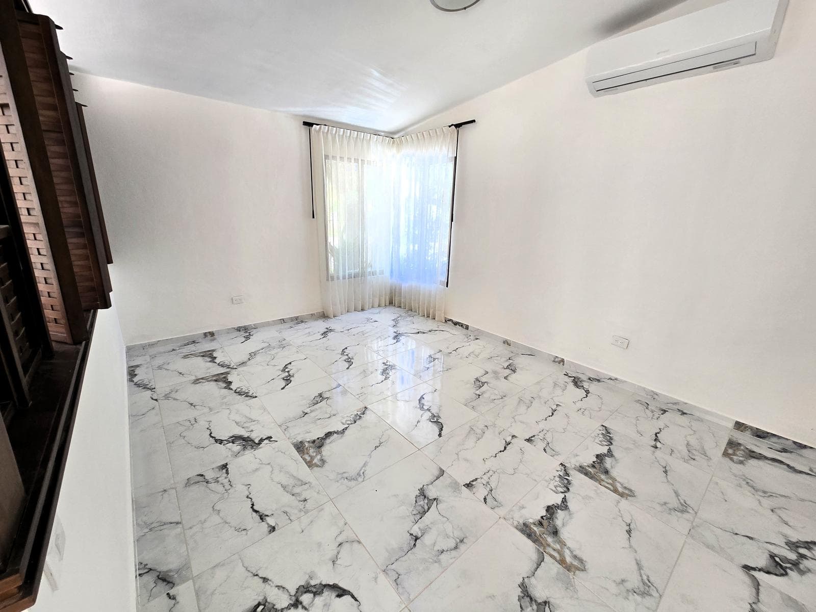 Single-Story House at La Ceiba Golf Club