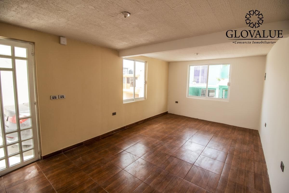 HOUSE FOR AUCTION IN JARDINES DE SANTA ROSA—AVAILABLE IMMEDIATELY