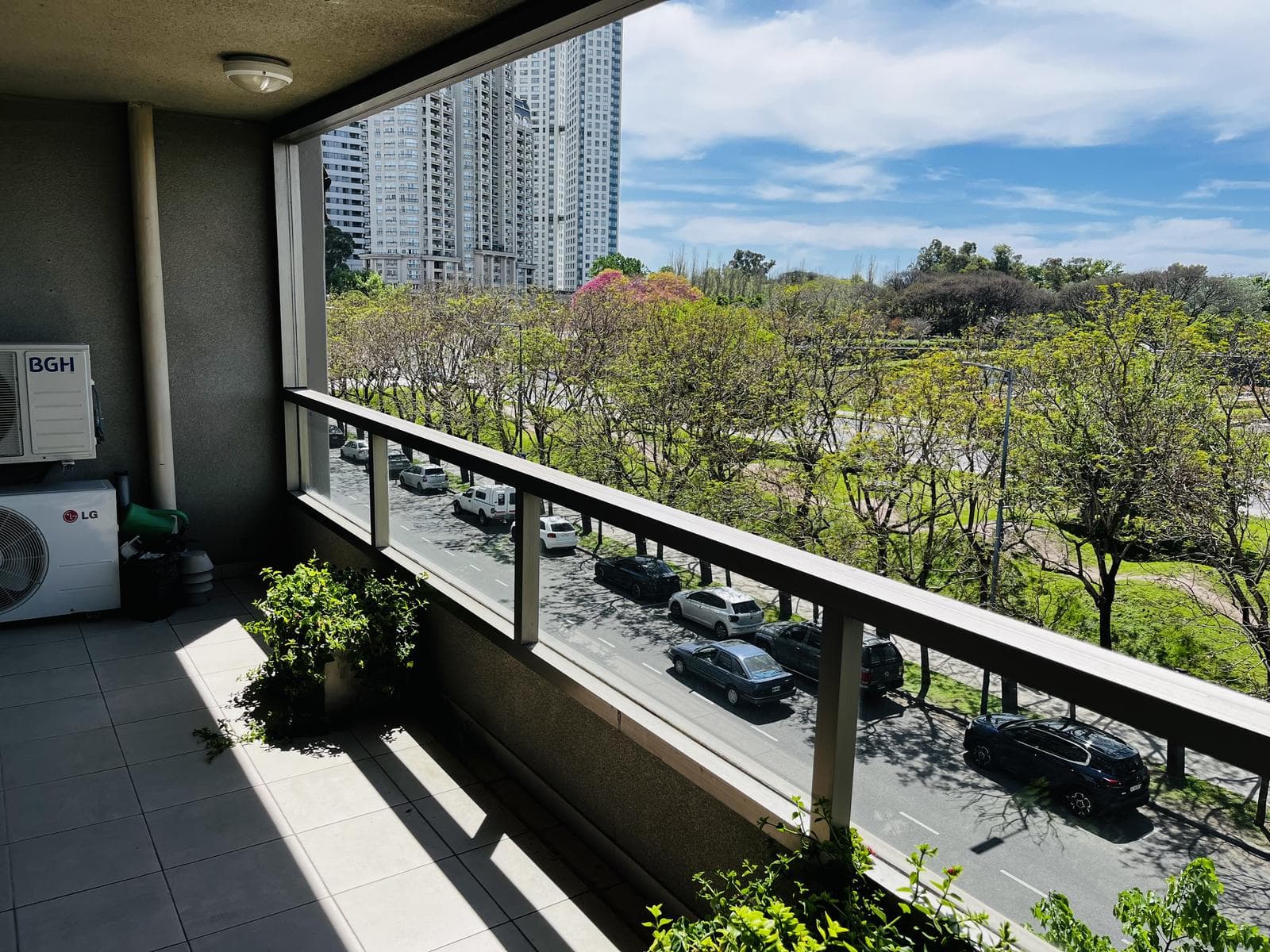 Three-Room Furnished Apartment for Rent at Madero Plaza, Puerto Madero