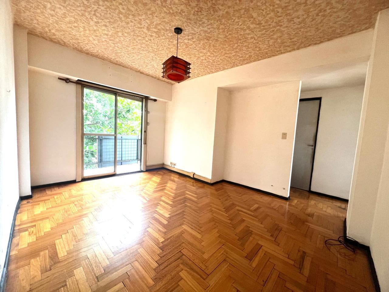 For Sale, Apartment, 3 Rooms, Balcony, Street-Facing, Laundry Room, Accessible, San Telmo