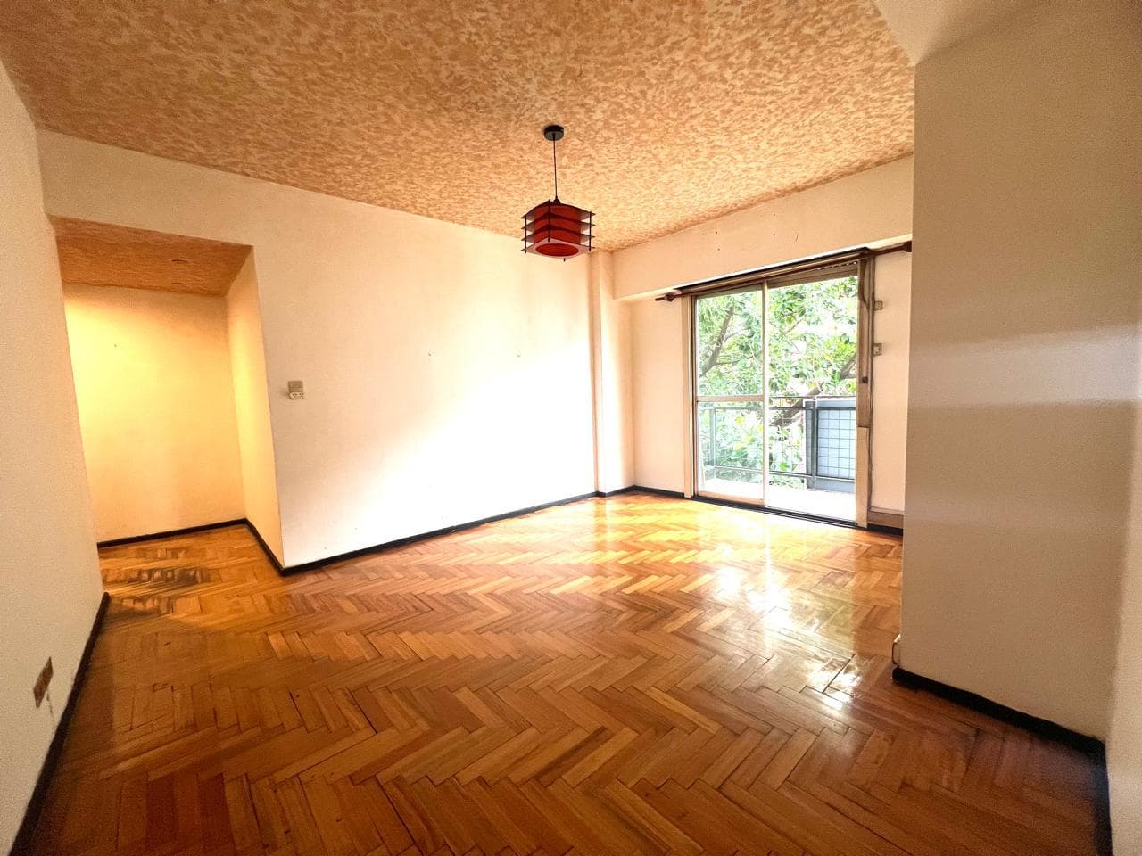 For Sale, Apartment, 3 Rooms, Balcony, Street-Facing, Laundry Room, Accessible, San Telmo