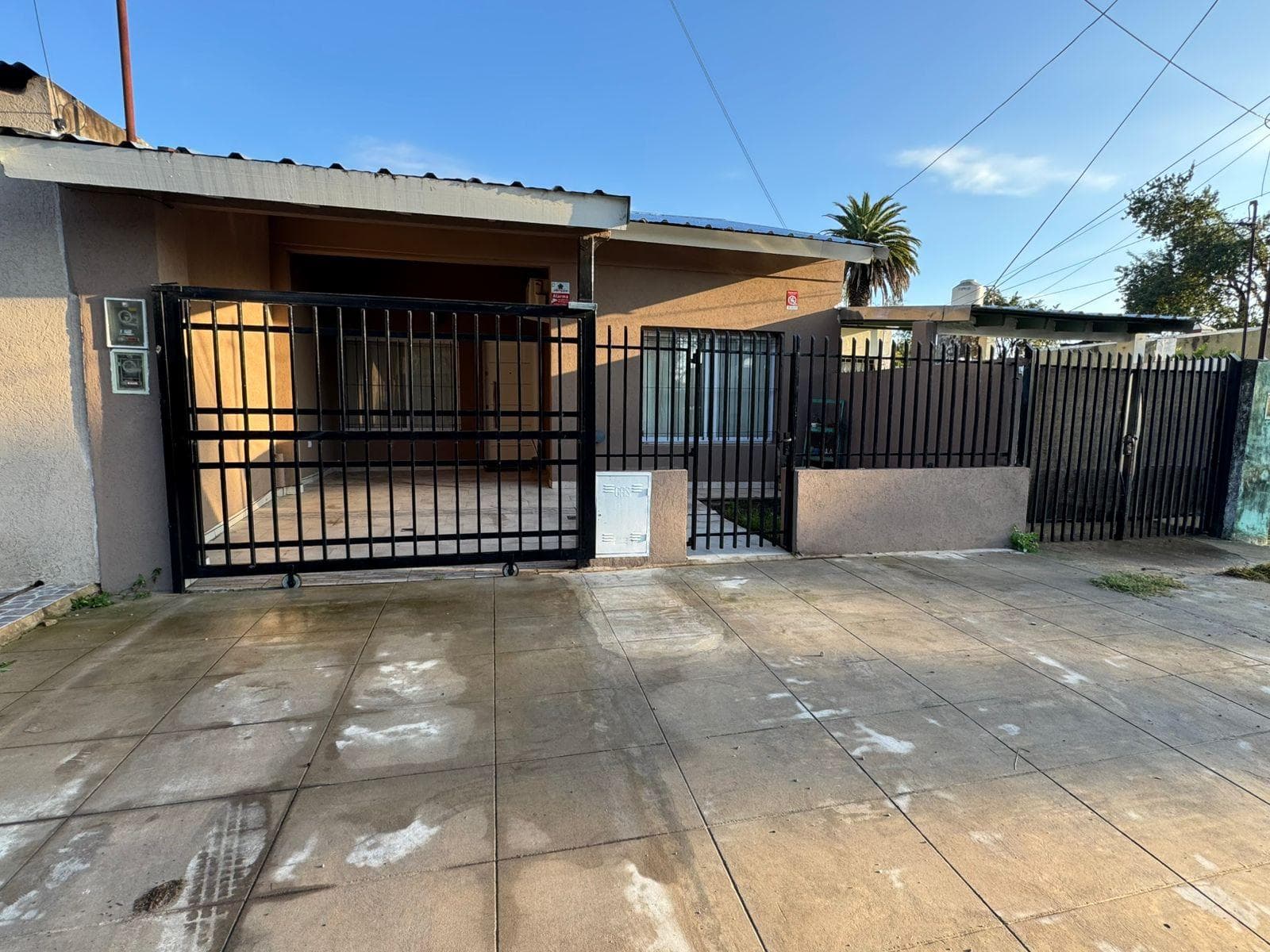 Two Houses for Sale on the Same Lot