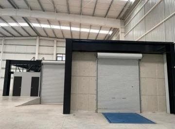 Commercial Warehouse for Rent on Recursos Hidráulicos Avenue