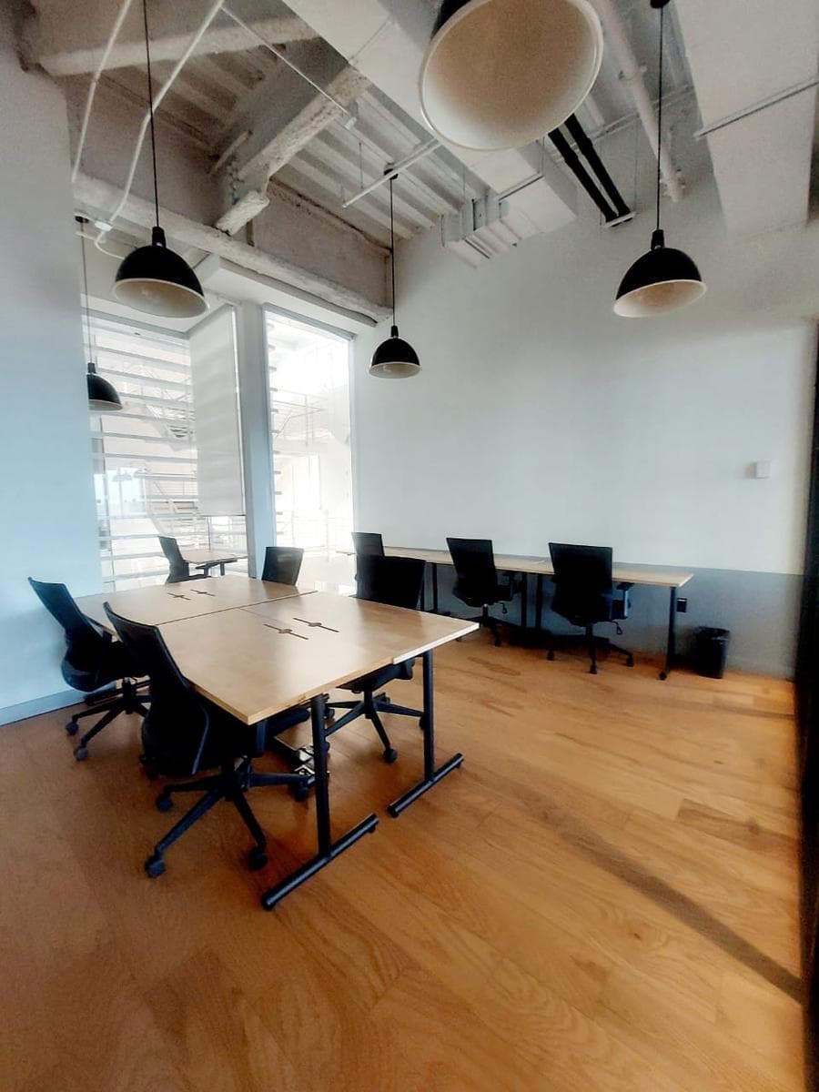 Office for Rent on Paseo de la Reforma