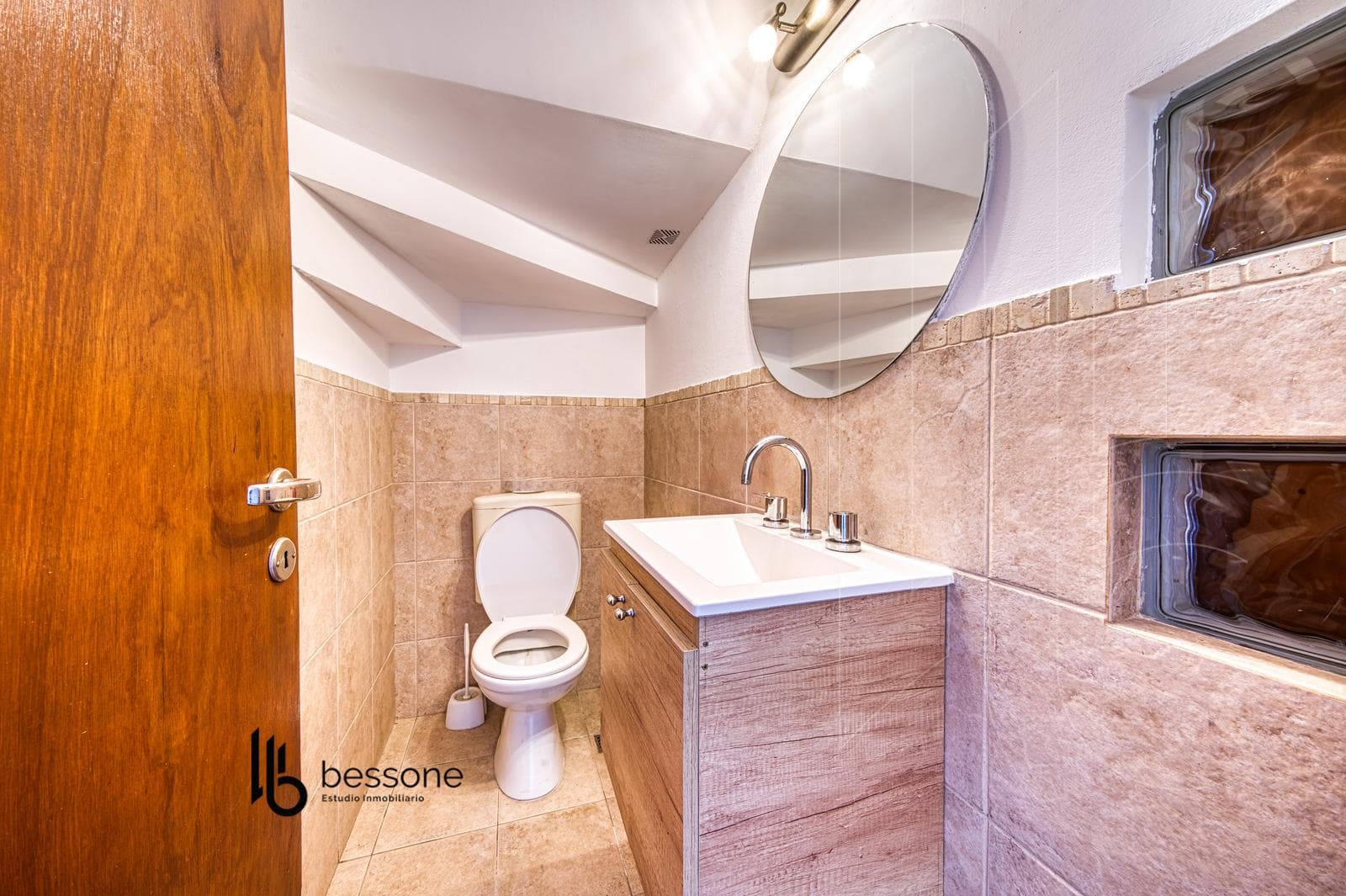 PH 3 Floors | Design + Location