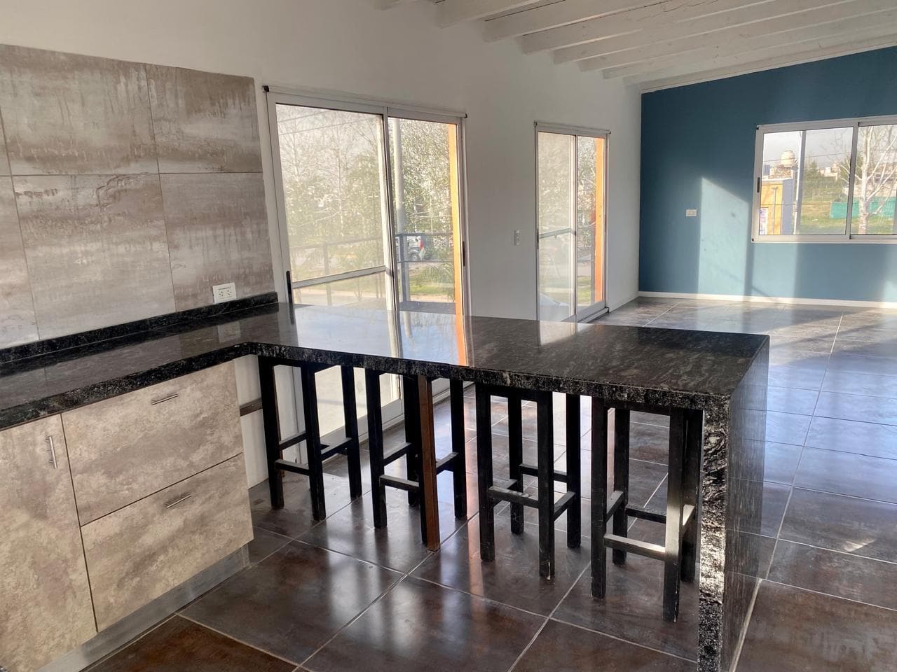 Opportunity: Studio Apartment, Commercial Space, Warehouse in Tierra de Sueños 3