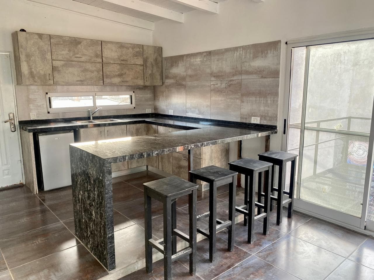 Opportunity: Studio Apartment, Commercial Space, Warehouse in Tierra de Sueños 3